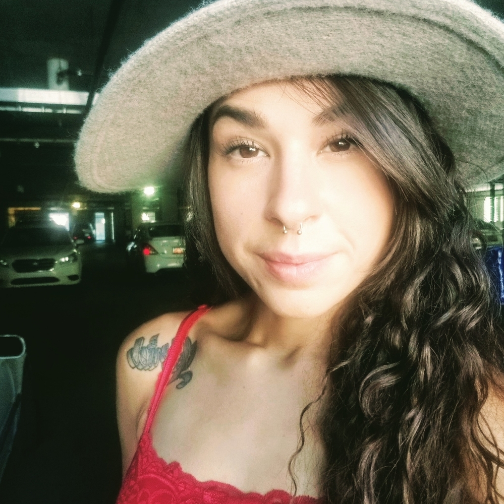 Meet your Posher, Marissa